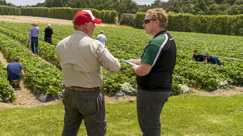 Senior Specialist cropped